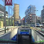Bilocale Moderno Isola-garibaldi, 4 Posti, Wifi Veloce, Metro A 2 Minuti *