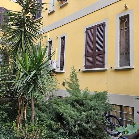 Comfortable Flat Inside Isola And Garibaldi District Apartment *