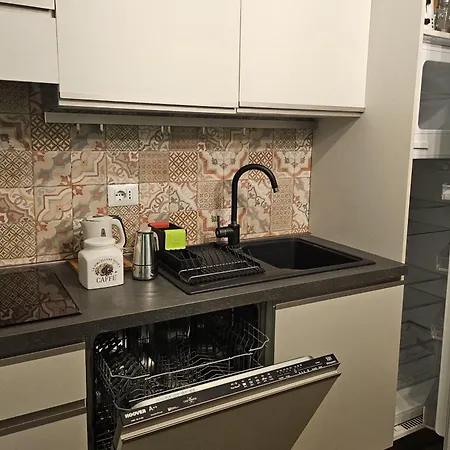 Bilocale Moderno Isola-garibaldi, 4 Posti, Wifi Veloce, Metro A 2 Minuti * Milano