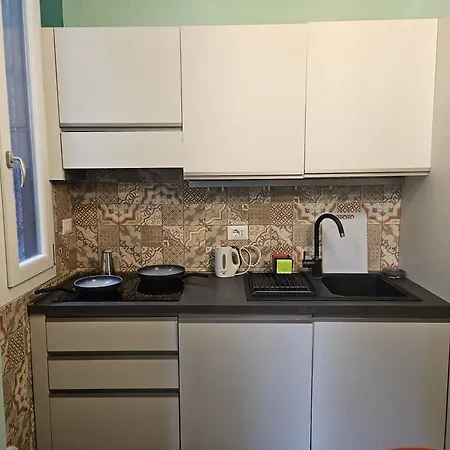 Comfortable Flat Inside Isola And Garibaldi District Apartment